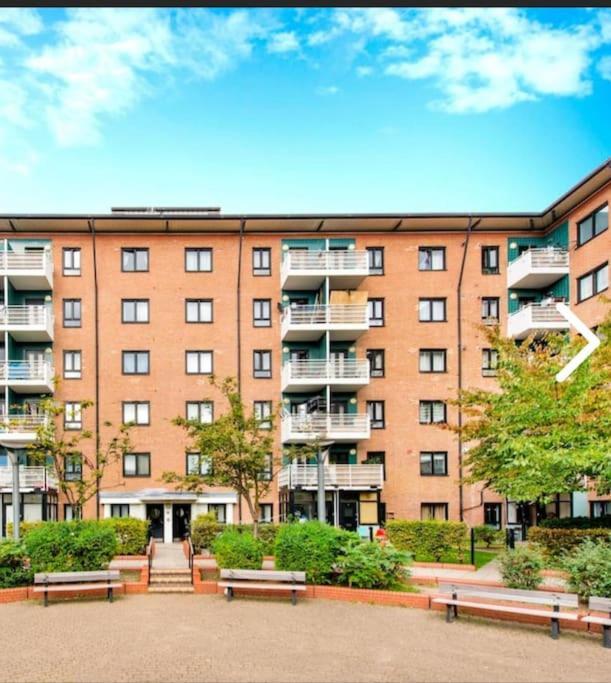 Bright, Nice Interior, Close To The City, 2 Bedroom Apartment London Eksteriør billede